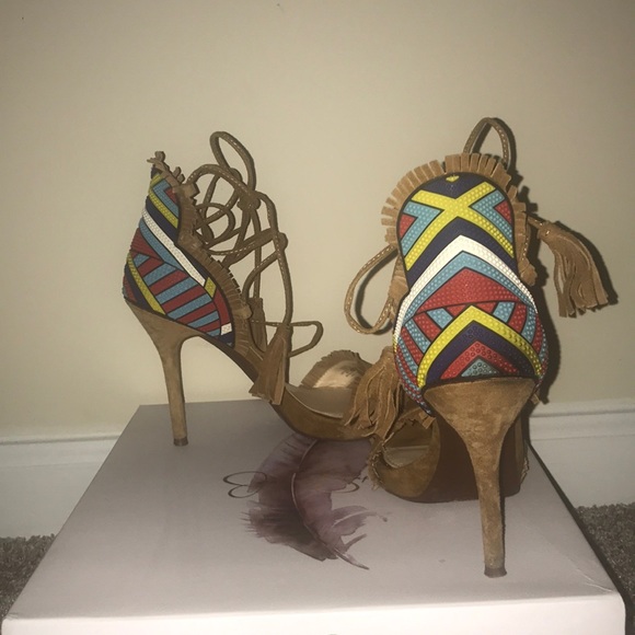 Heels - Picture 2 of 3